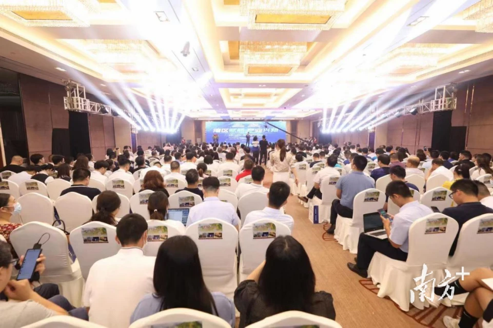 智能制造大会_智能制造健康大讲堂视频_大健康智能制造