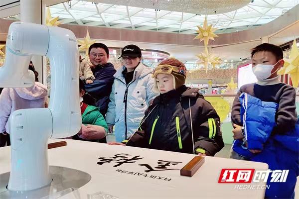 书法机器人价格_书法机器人哪里有售_安徽智能书法机器人