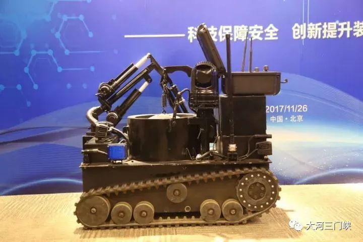 工厂智能运输设备_智能物流运输机器人_北京智能运输机器人企业